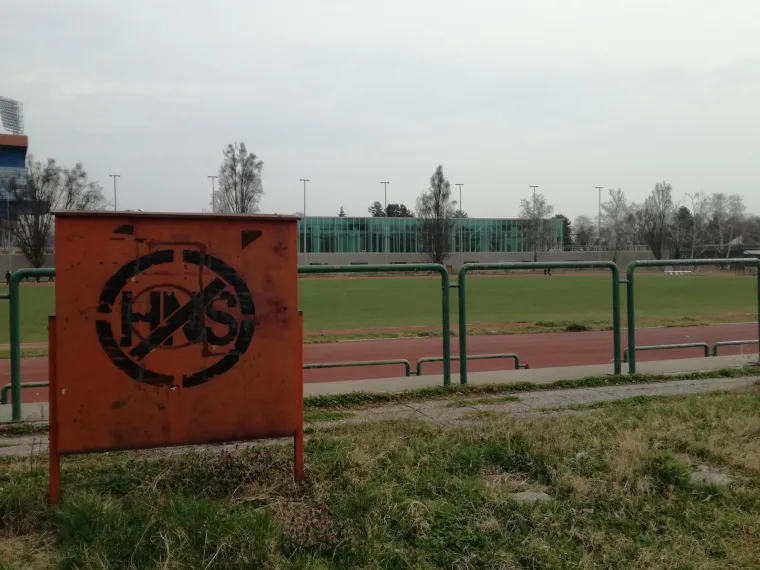 U srpnju pro&scaron;le godine Hrvatski nogometni savez preuzeo je Svetice i započeo s ru&scaron;enjem, a otada vi&scaron;e nema nikakvog pomaka u izgradnji najavljenog  modernog nogometno-atletskog centra.