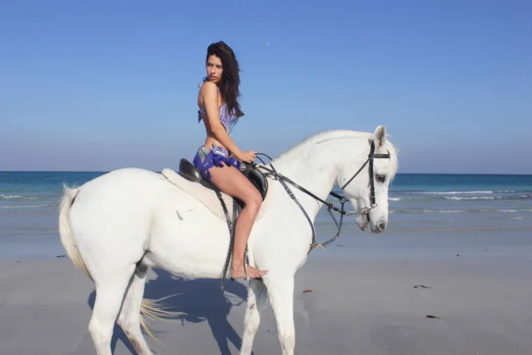 Misteriozna zemlja kao inspiracija za novu Yamamay ljetnu kolekciju koja oduzima dah