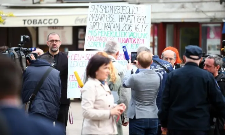 Predsjednicu Hrvatske i predsjednika Mađarske dočekali prosvjednici - i tipfeleri