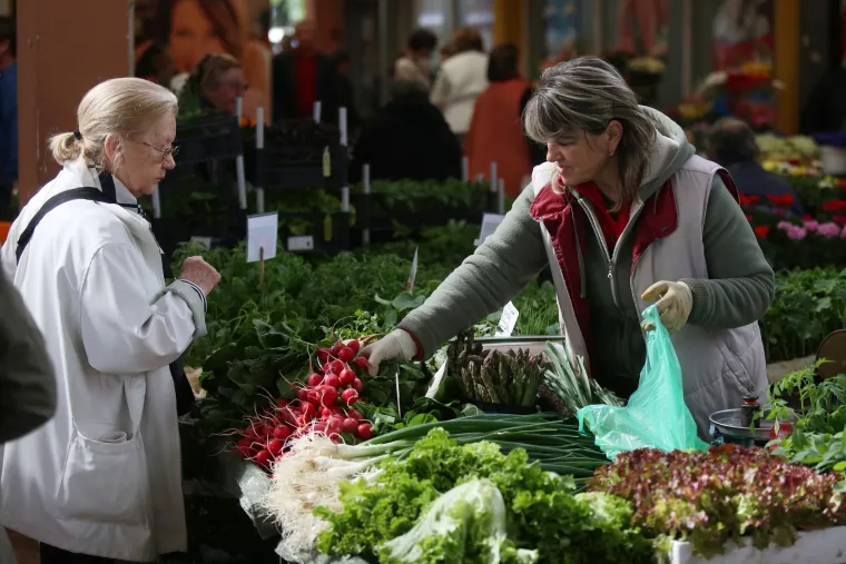 Ponuda na tržnici Utrine