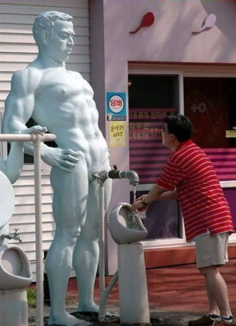 S NJIMA NE&Scaron;TO NIJE U REDU: Uhvaćeni u perverznim, bizarnim i sumanutim situacijama usred bijelog dana