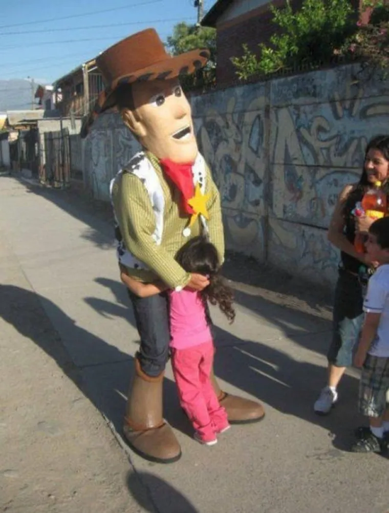 S NJIMA NE&Scaron;TO NIJE U REDU: Uhvaćeni u perverznim, bizarnim i sumanutim situacijama usred bijelog dana