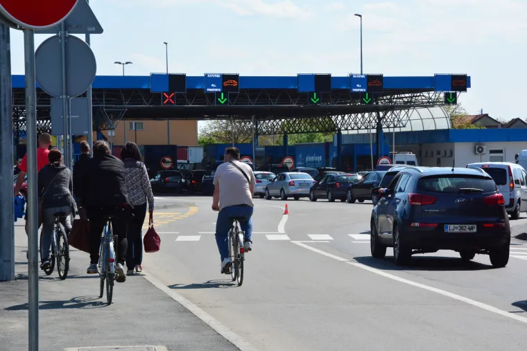 Gužva na granici kod Slavonskog Broda