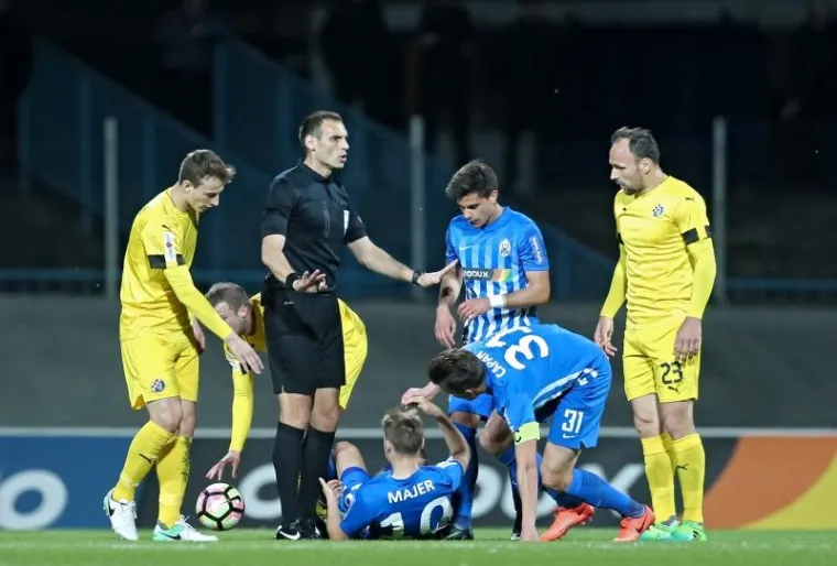 ZNA SE TKO JE POBIJEDIO : Evo kako je izgledao 'bratski' okr&scaron;aj Lokomotive i Dinama