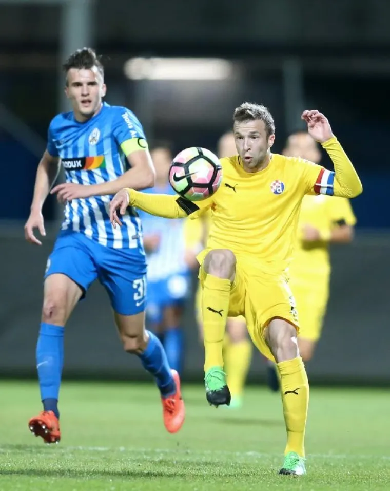 ZNA SE TKO JE POBIJEDIO : Evo kako je izgledao 'bratski' okr&scaron;aj Lokomotive i Dinama