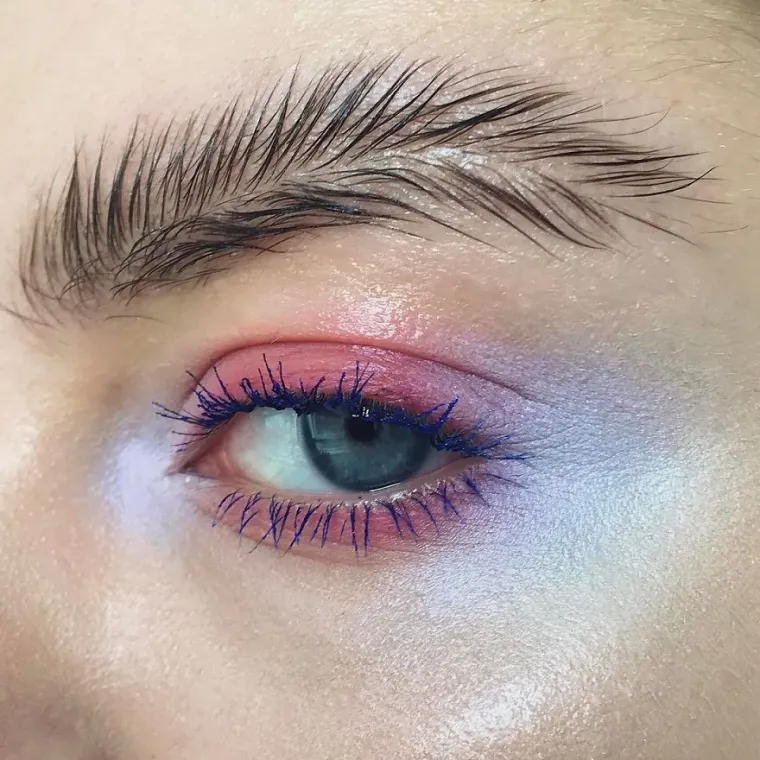 NOVI NAKARADNI TREND TRESE BEAUTY BLOGERICE: Kad vidite što rade od svojih obrvi, smračit će vam se