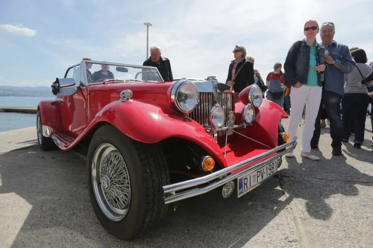 Opatija: Na Slatini održana izložba oldtimera