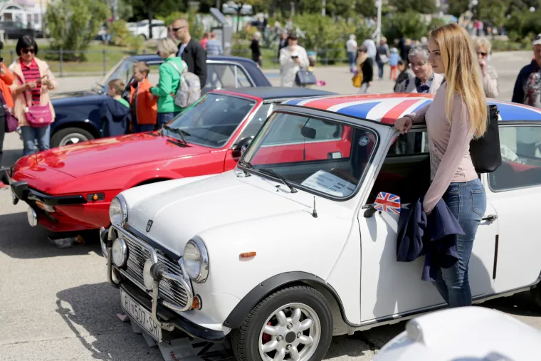 Opatija: Na Slatini održana izložba oldtimera