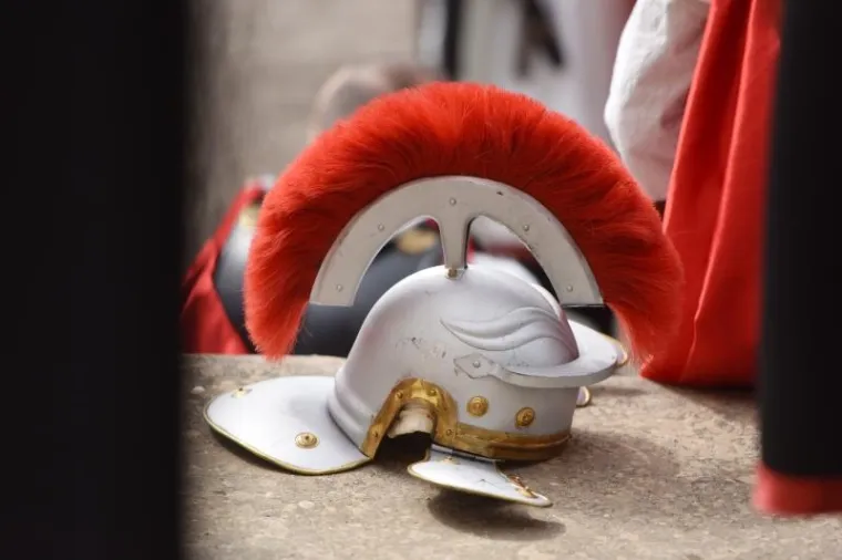 ČUVARI KRISTOVA GROBA: Pogledajte kako je danas bilo na Festivalu žudija u Kominu