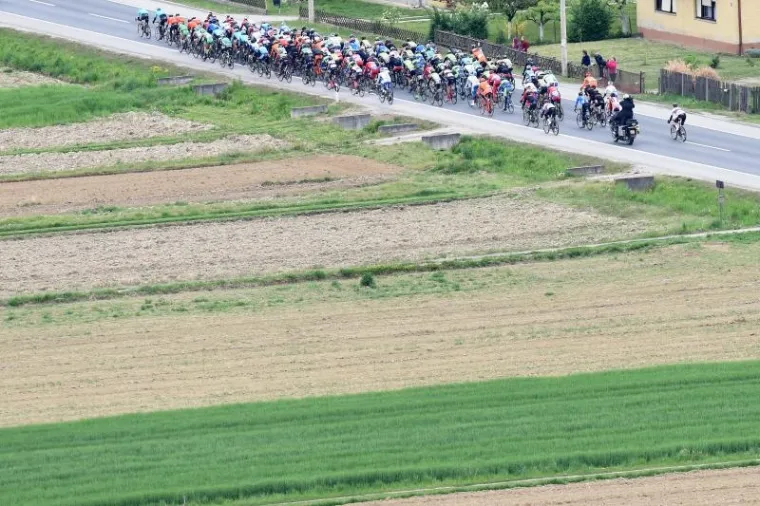 SLIKE IZ HRVATSKE OBILAZE SVIJET: Pogledajte kako je izgledao prvi dan utrke Tour of Croatia