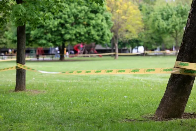 U parku Trnjanska Savica travnata površina priprema se za uređenje