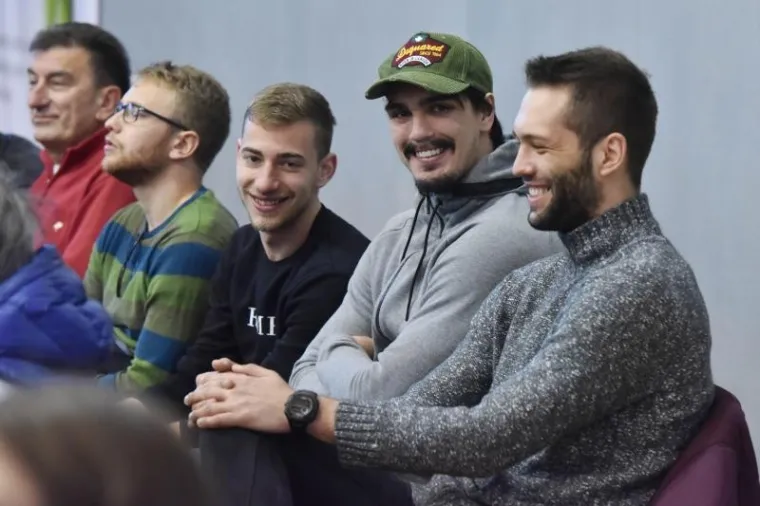 &Scaron;ARIĆ IZAZVAO LUDNICU U RODNOM GRADU: Vratio se u &Scaron;ibenik i odmah oti&scaron;ao na utakmicu omiljenog kluba