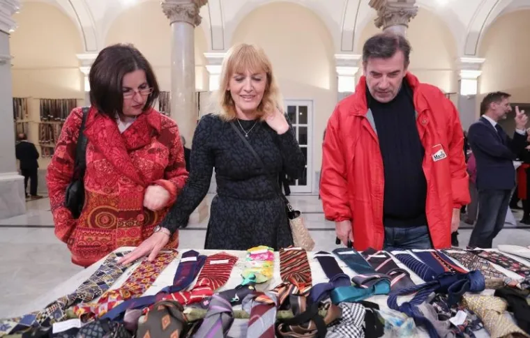 U Mimari izložba '950 kravata za 950 godina grada Šibenika'