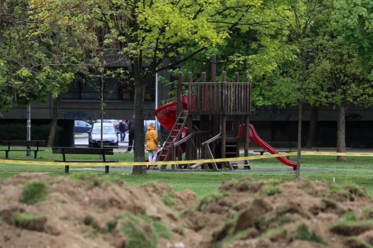 BAGERI POČELI S PREKOPAVANJEM: Krenula je gradnja parka na Savici