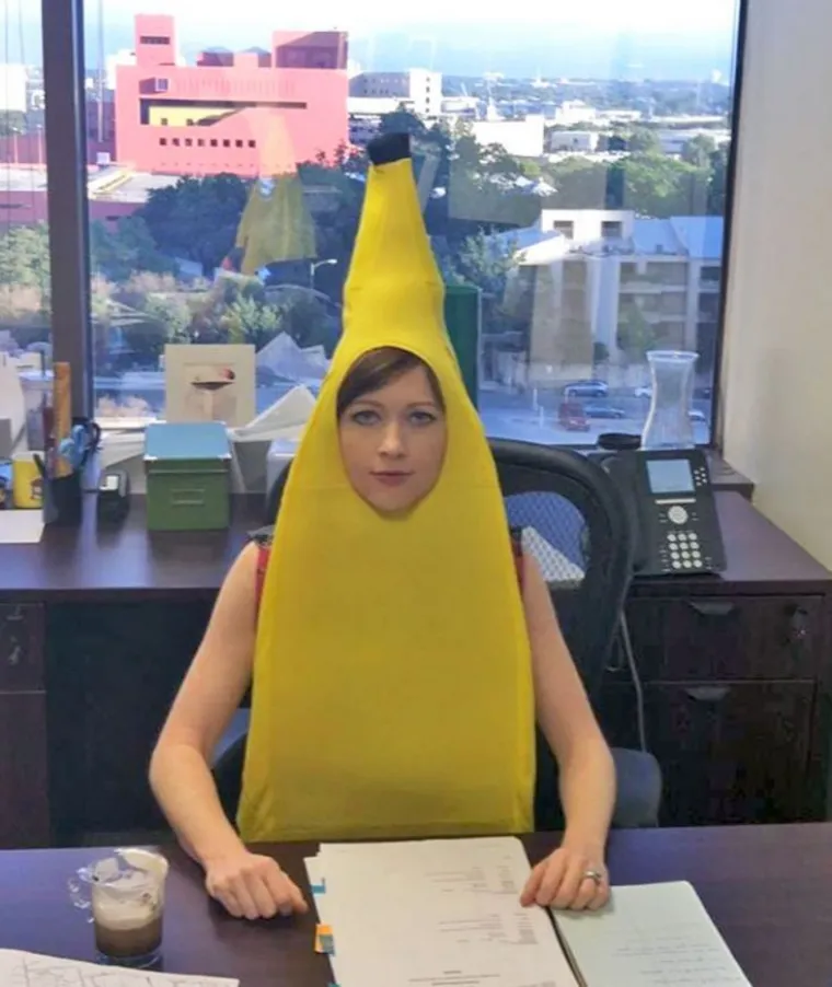 Supruga mu je odvjetnica, ali to je nije spriječilo da se na poslu maskira za Halloween