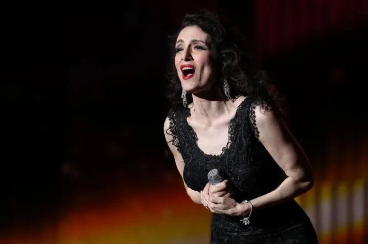 NEMA TKO IH NIJE PRIMIJETIO: Bujne grudi Snježane Mehun zasjenile koncert Danijele Martinović