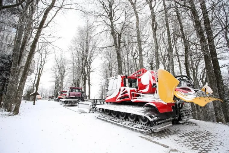NA MEDVEDNICI JE PRAVA ZIMSKA BAJKA, A SREDINA JE TRAVNJA: Ove fotografije izgledaju gotovo nestvarno