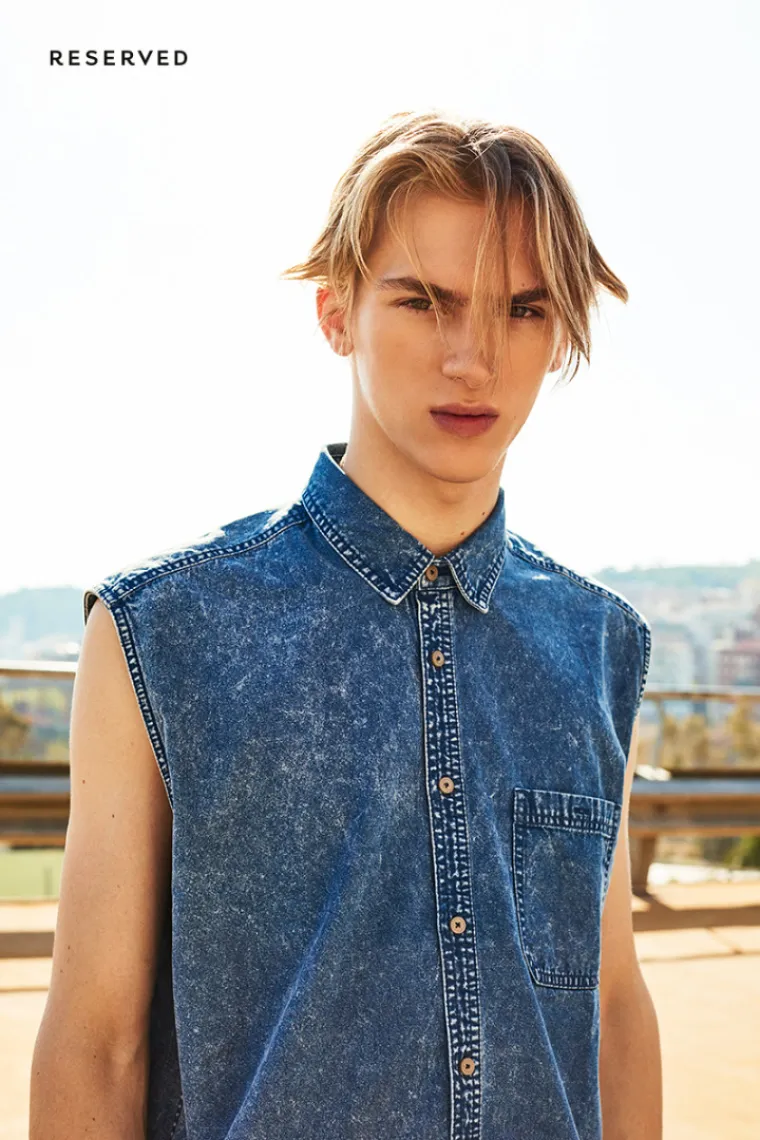 Reserved nudi neograničen izbor trapera i military uzoraka.