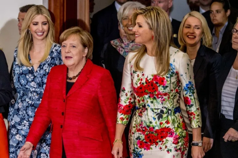 Na tzv. ženskom summitu u sklopu njemačkog predsjedavanja skupinom G20, sudjeluje preko 100 sudionica, među kojima su Angela Merkel, Ivanka Trump, predsjednica MMF-a Christine Lagard, nizozemska kraljica Maxima i mnoge druge utjecajne žene.