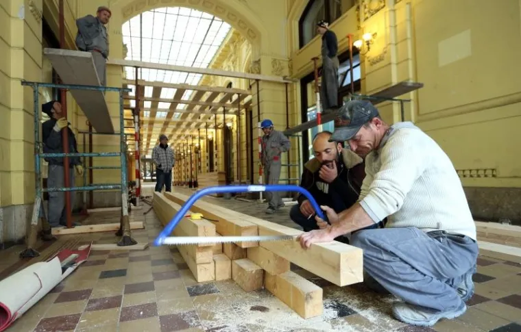 NOVO RUHO NAJPOZNATIJEG ZAGREBAČKOG PROLAZA: Postavljene su skele i započela prva faza obnove...