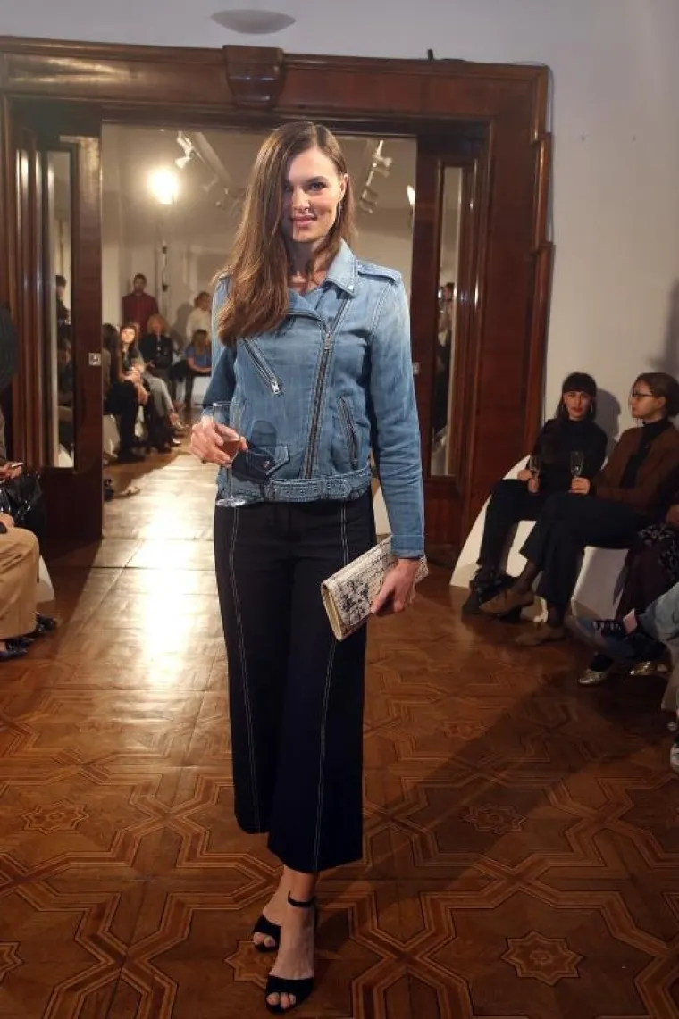 Među slavnim licima našla se i martina Matušin, voditeljica 'Prijatelja na kvadrat'
