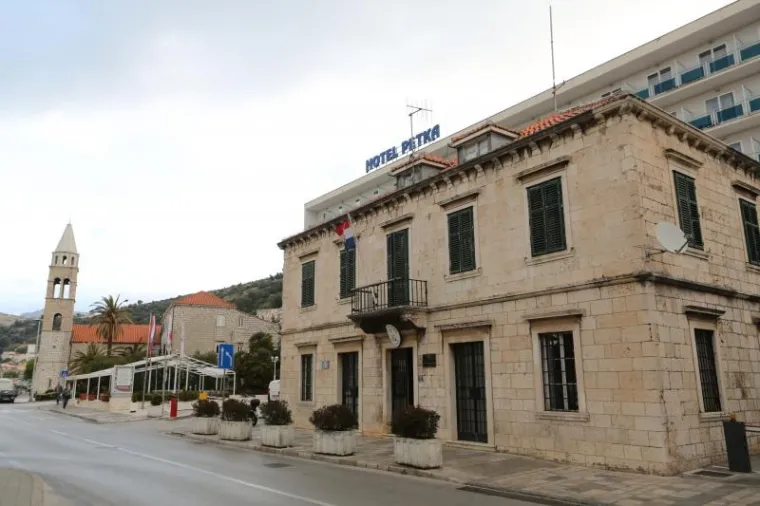 Dubrovnik: U pomorskoj nesreći poginulo dvoje ljudi, a za petero se traga