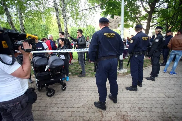 NAPETO NA SAVICI: Protivnike i zagovornike Bandićevog parka razdvojila interventna policija