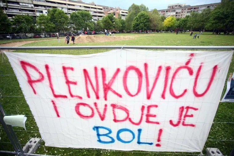 NAPETO NA SAVICI: Protivnike i zagovornike Bandićevog parka razdvojila interventna policija