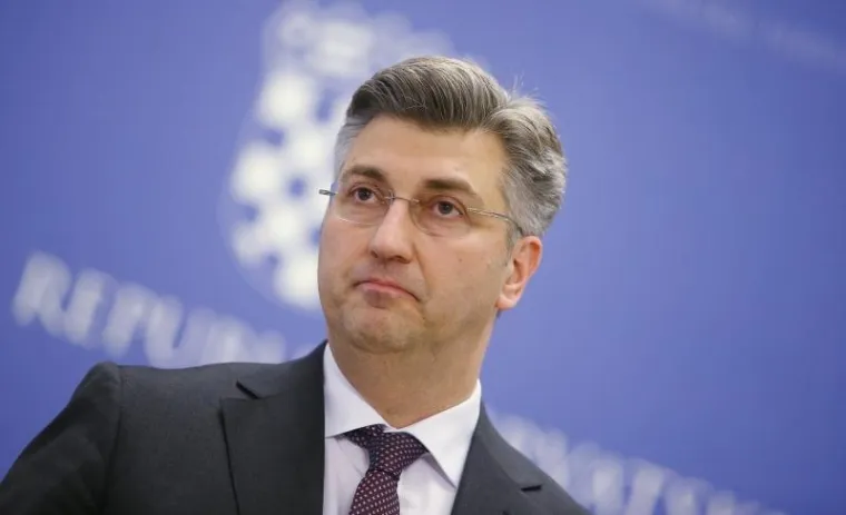 NAJSTRESNIJA PRESICA &Scaron;EFA VLADE: Pogledajte kako je Plenković pred novinarima objasnio svoju iznenađujuću odluku