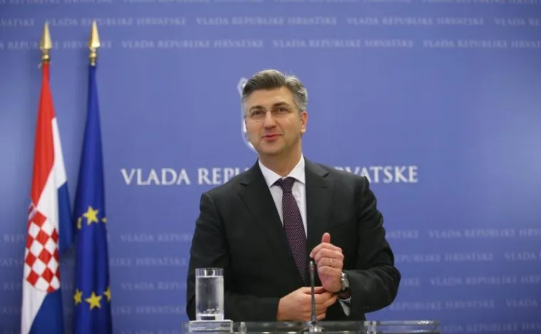 NAJSTRESNIJA PRESICA &Scaron;EFA VLADE: Pogledajte kako je Plenković pred novinarima objasnio svoju iznenađujuću odluku