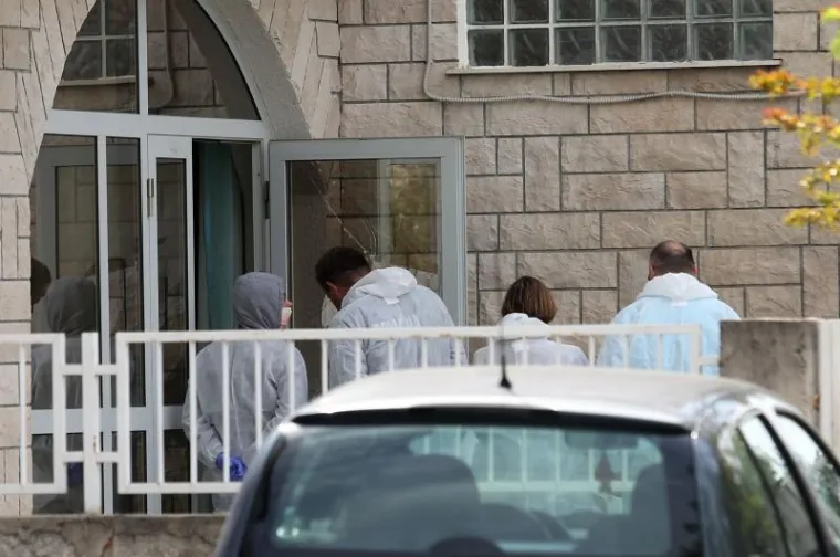 POLICIJSKA OPSADA KOD &Scaron;IBENIKA: Nastavljen očevid na mjestu trostrukog ubojstva