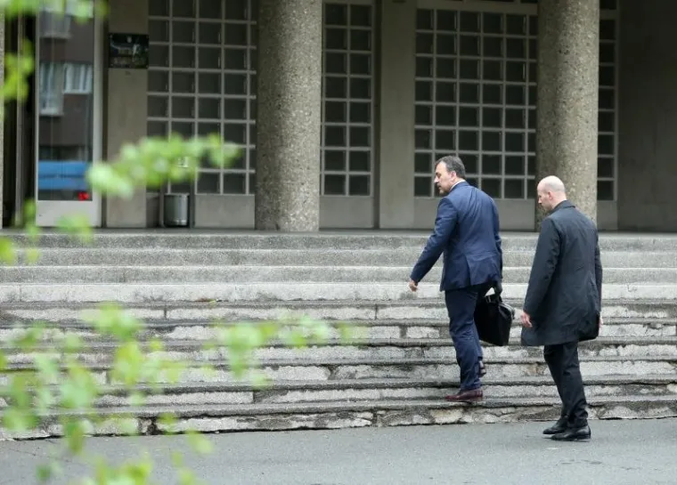 NEPOSLU&Scaron;NI MINISTAR: Vlaho Orepić, kojeg je premijer Plenković jučer smijenio, jutros je stigao na posao