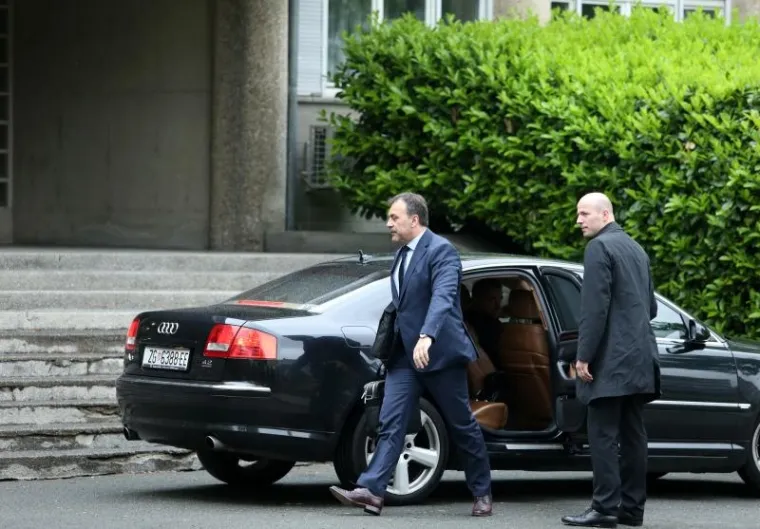 NEPOSLU&Scaron;NI MINISTAR: Vlaho Orepić, kojeg je premijer Plenković jučer smijenio, jutros je stigao na posao