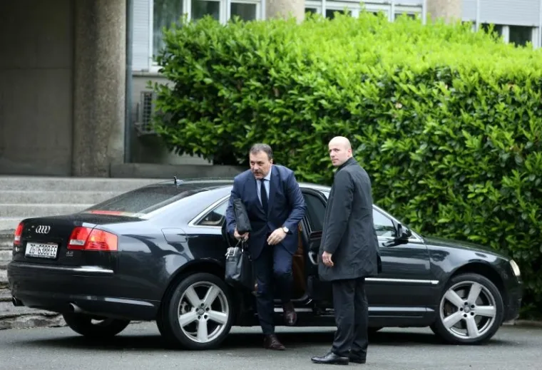 NEPOSLU&Scaron;NI MINISTAR: Vlaho Orepić, kojeg je premijer Plenković jučer smijenio, jutros je stigao na posao