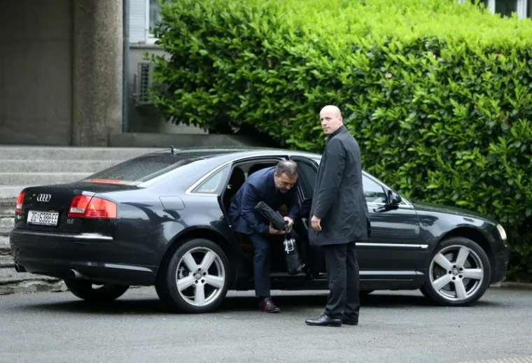 NEPOSLU&Scaron;NI MINISTAR: Vlaho Orepić, kojeg je premijer Plenković jučer smijenio, jutros je stigao na posao