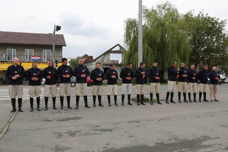 Alkari odali počast žrtvama u Vukovaru