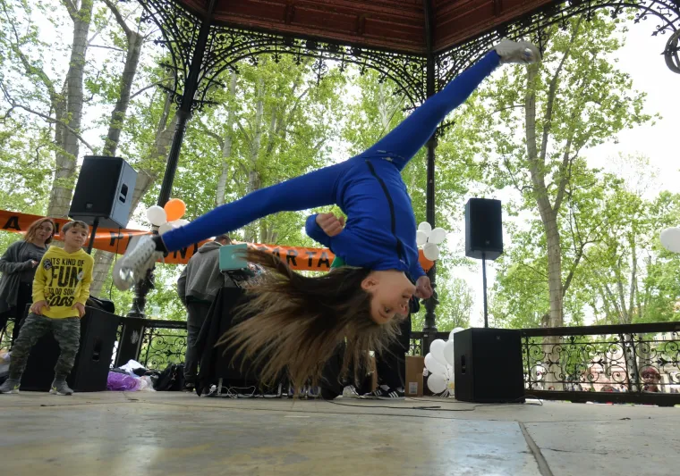 Plesni performans povodom Međunarodnog dana plesa