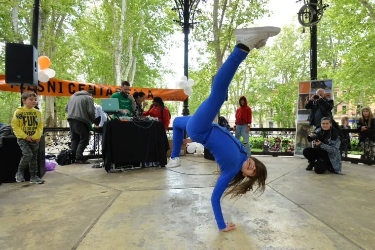 Plesni performans povodom Međunarodnog dana plesa