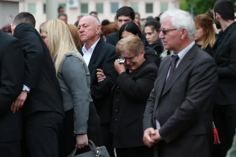 UBIJEN U KRVOPROLIĆU U ŠIBENIKU Posljednji ispraćaj Ivana Bajića Pajde