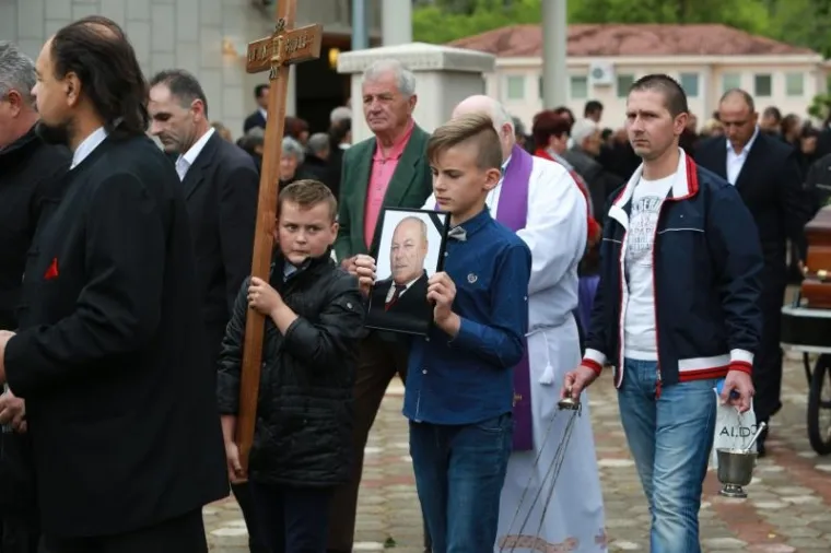 UBIJEN U KRVOPROLIĆU U ŠIBENIKU Posljednji ispraćaj Ivana Bajića Pajde