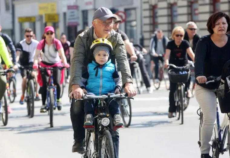 Vi&scaron;e od dvije tisuće biciklista sudjelovalo na prvosvibanjskoj biciklijadi u Karlovcu