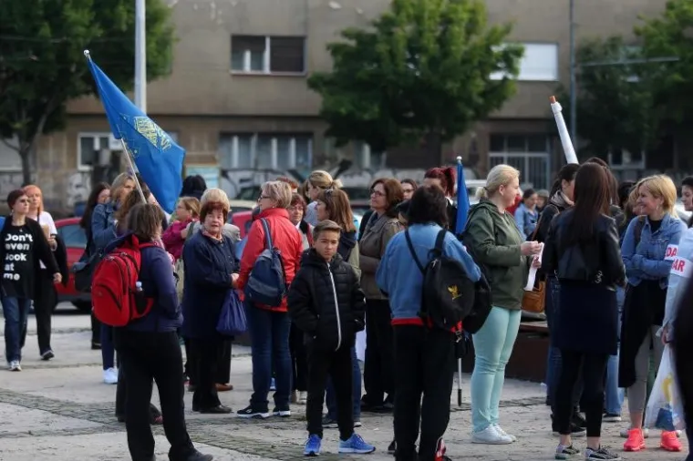 Sindikalisti vlakom krenuli prema Slavonskom Brodu obilježiti Praznik rada