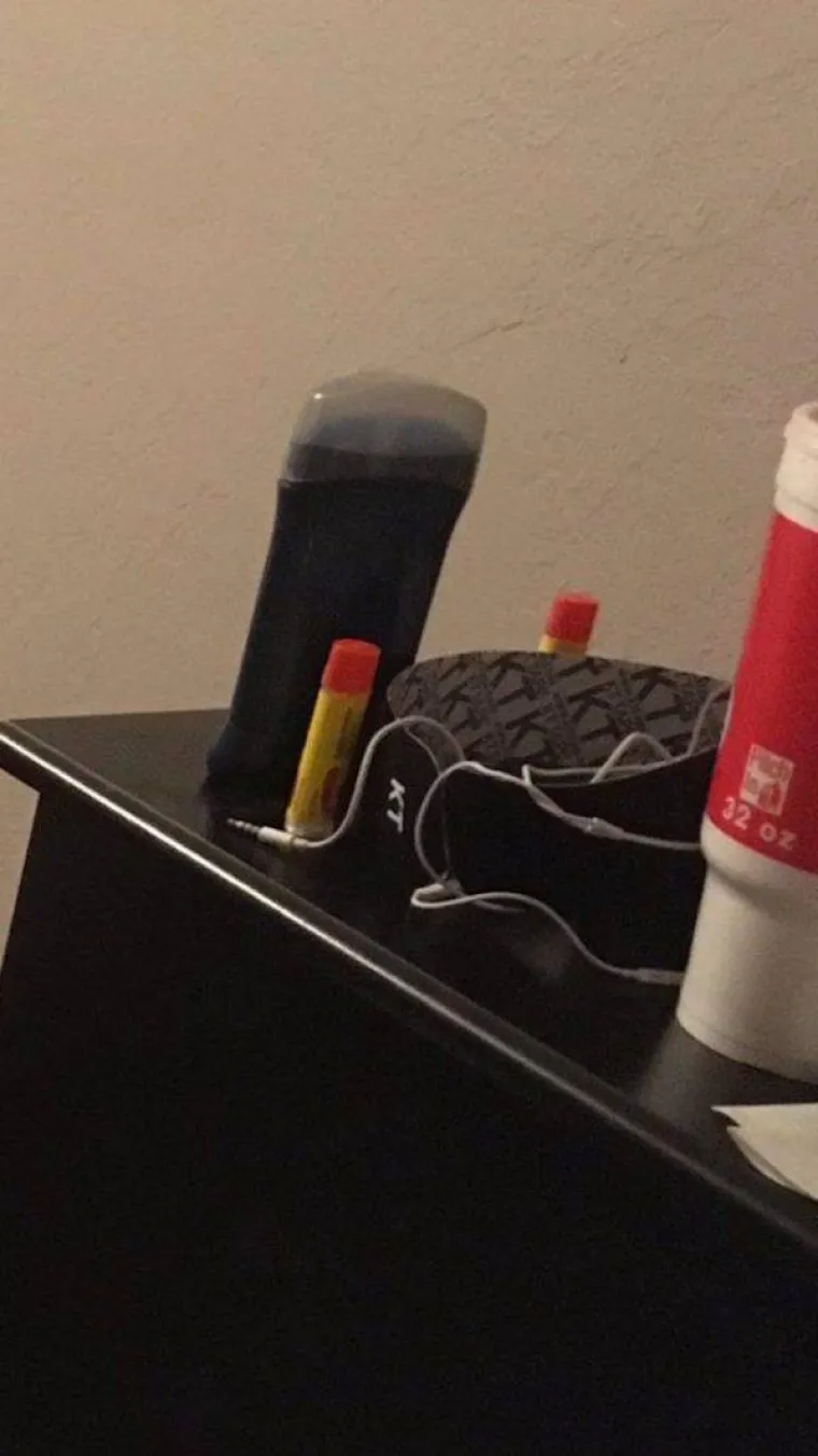 'CURO, POSPREMI SOBU PRIJE NEGO SE SLIKAŠ': Internet ju je toliko posramio da se na kraju primila pospremanja