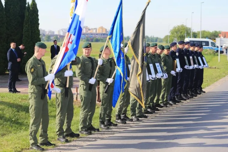 KOMEMORACIJA U BOROVOM SELU: Obilježavanje 26 godina od pogibije 12 hrvatskih redarstvenika