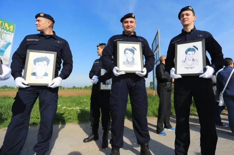 KOMEMORACIJA U BOROVOM SELU: Obilježavanje 26 godina od pogibije 12 hrvatskih redarstvenika