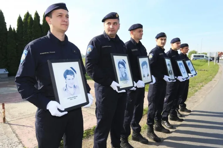 KOMEMORACIJA U BOROVOM SELU: Obilježavanje 26 godina od pogibije 12 hrvatskih redarstvenika