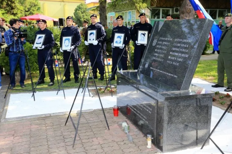 KOMEMORACIJA U BOROVOM SELU: Obilježavanje 26 godina od pogibije 12 hrvatskih redarstvenika