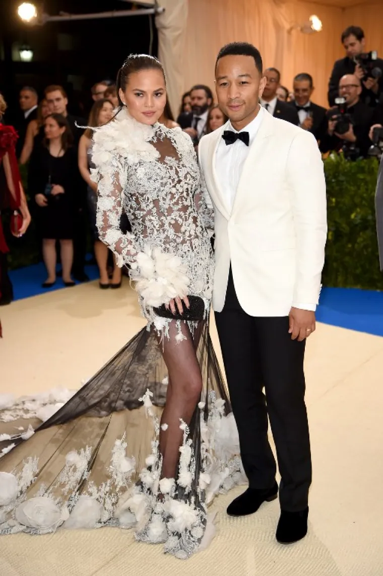 Chrissy Teigen i John Legend savršeno su uskladili kombinacije.