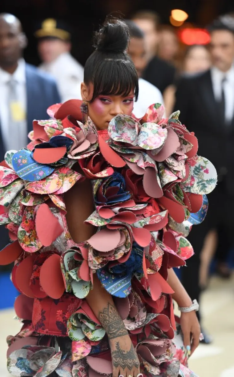Jučer je u New Yorku održana Met Gala večer. Evo tko je crvenim tepihom prošetao najgenijalnije kreacije