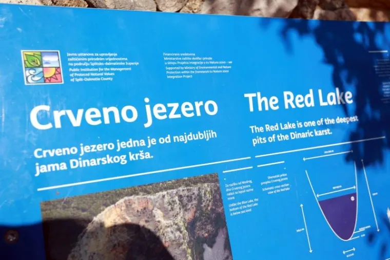 ZARONIT ĆE 300 METARA U DUBINU: Spektakularni ronilački pothvat na Crvenom jezeru